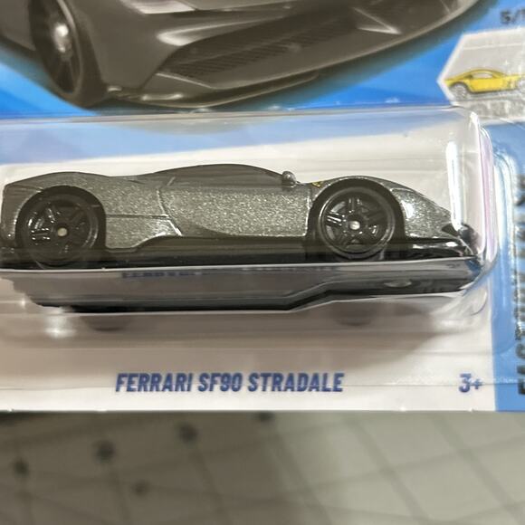 2025 Hot Wheels Ferrari SF90 Stradale - Gray - Picture 6 of 6